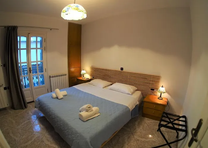 Galaxy Aparthotel 3*