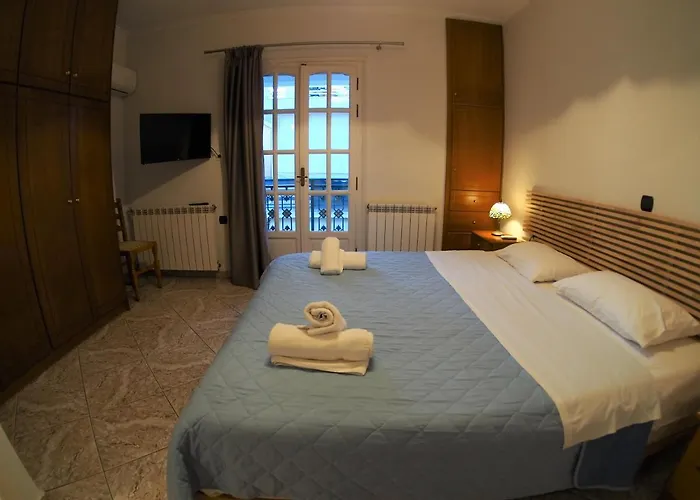 מלון דירות Galaxy 3*