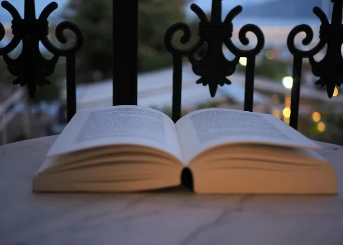 Galaxy Aparthotel 3*